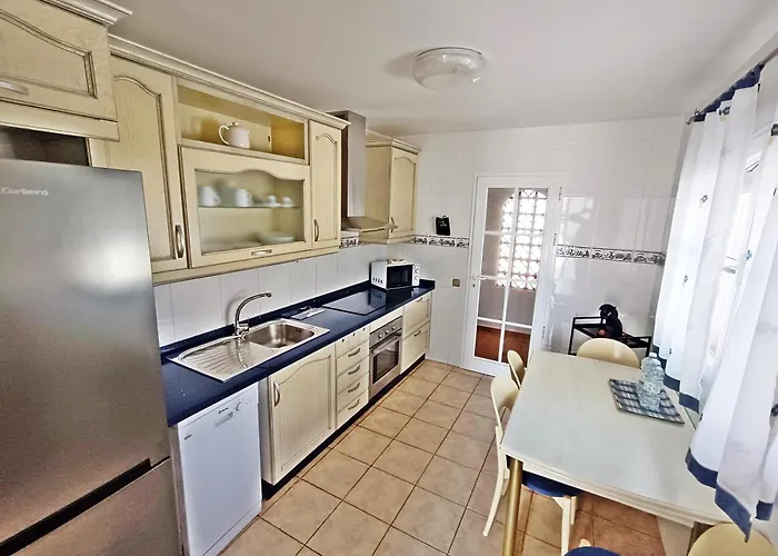 Vv Luna Golf וילה קלטה דה פוסטה